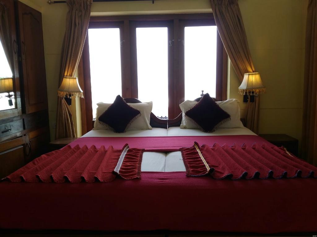 Florra Hotel