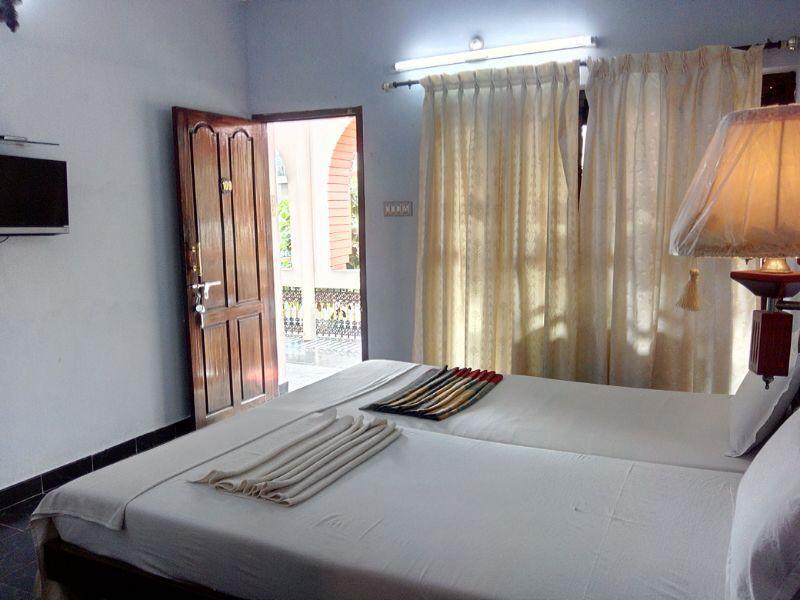 Hotel Florra 2*