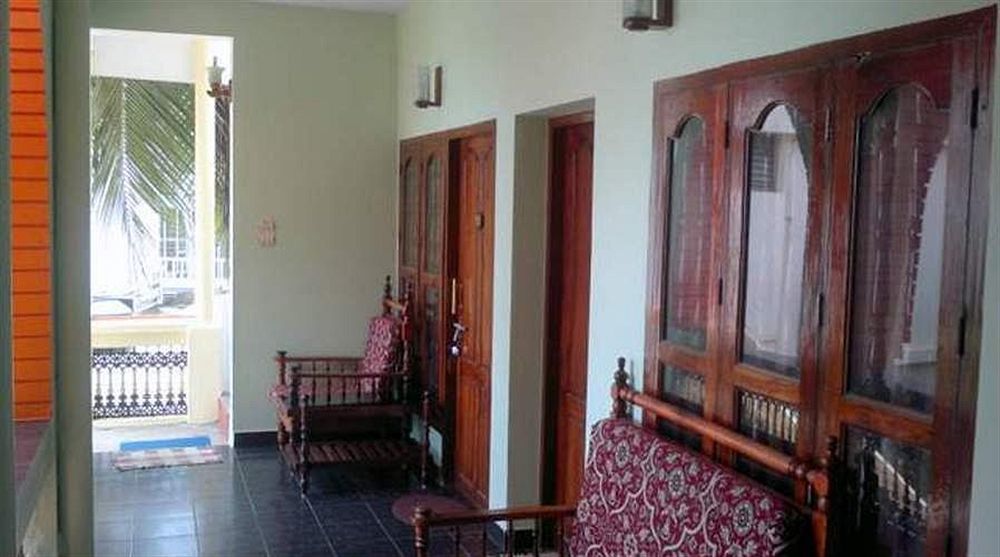 Florra Hotel 2*