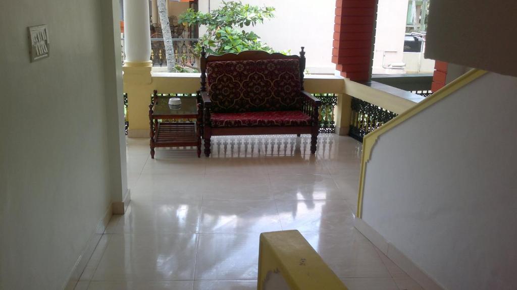Florra Kovalam